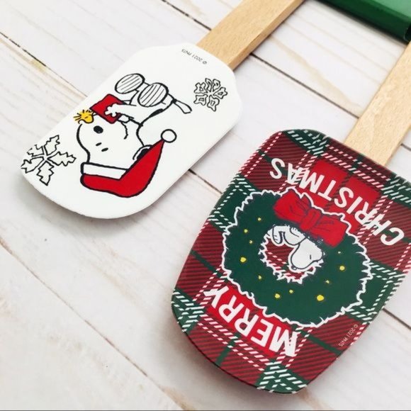 PEANUTS Christmas Holiday Kitchen Silicone Spatula and Spoon Set - Picture 4 of 4